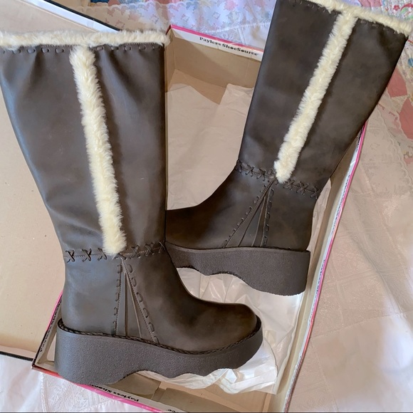 LOWER EAST SIDE Shoes - Lower East Side High Boots with Heel and fur trim size 8